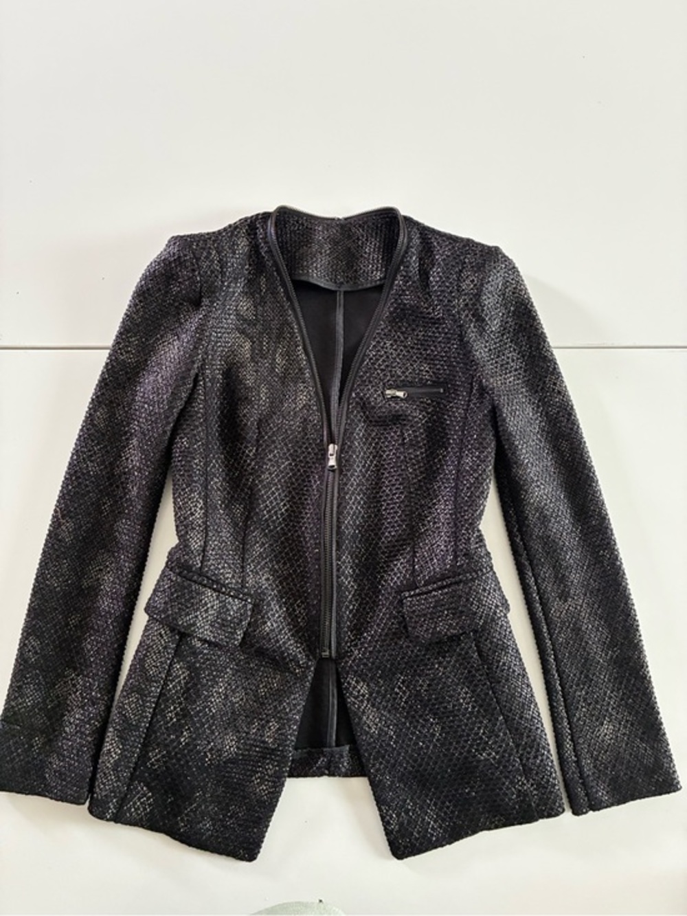 Black S Snake Print Stretchy Zip Up Ladies Jacket Blazer w/ Shoulder Pads EUC